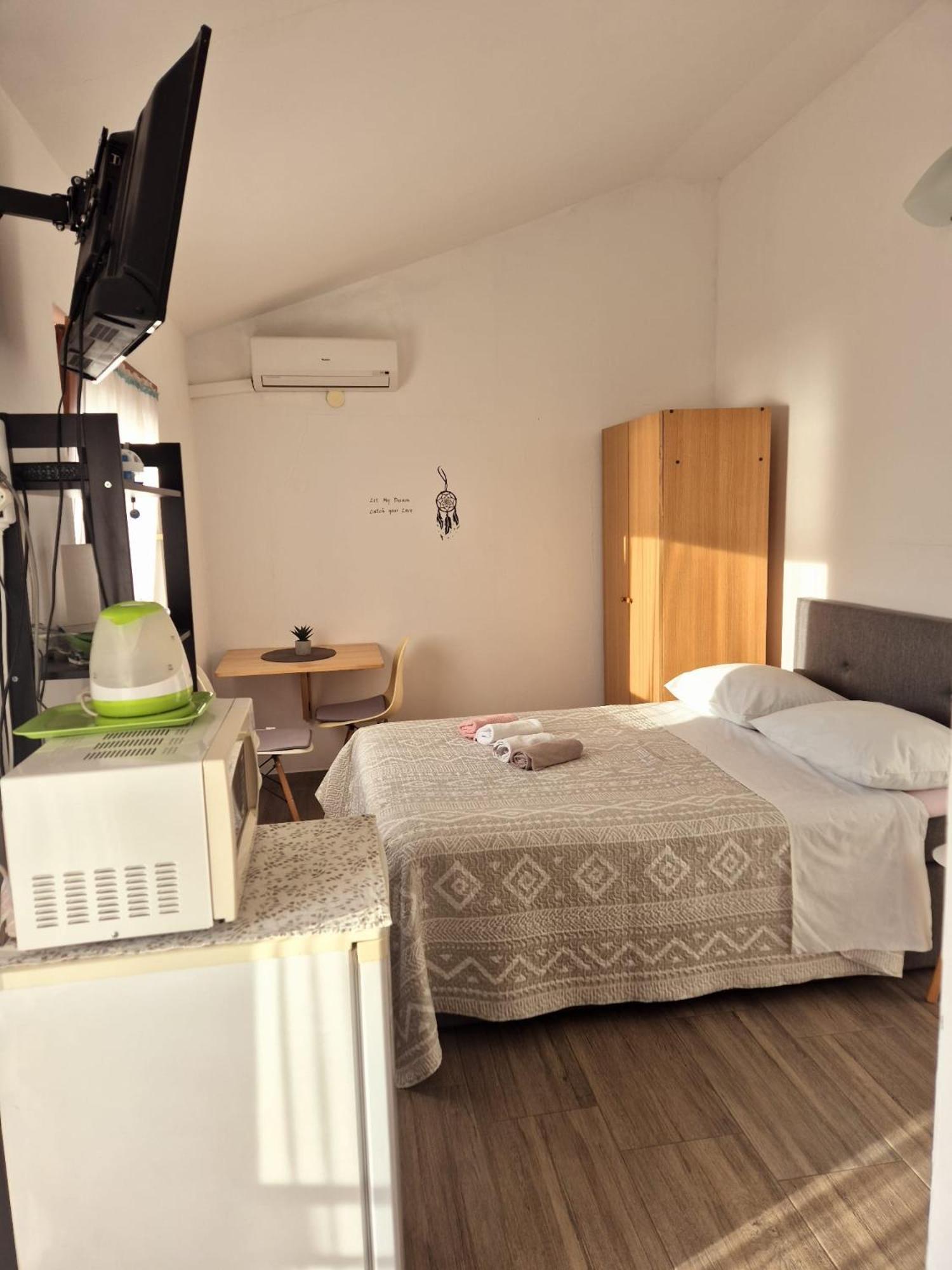 Apartments Bele Maslenica Extérieur photo